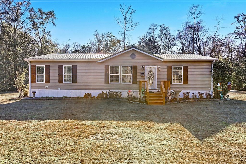 Photo of 124 TALQUIN HIDEAWAY Road, Quincy, FL 32351 (MLS # 395719)