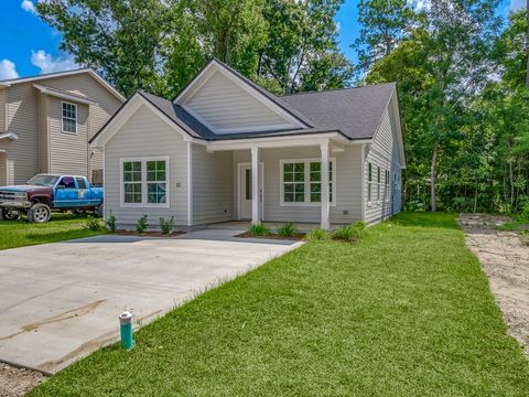 A home in Crawfordville