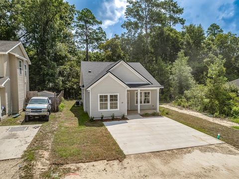 A home in Crawfordville