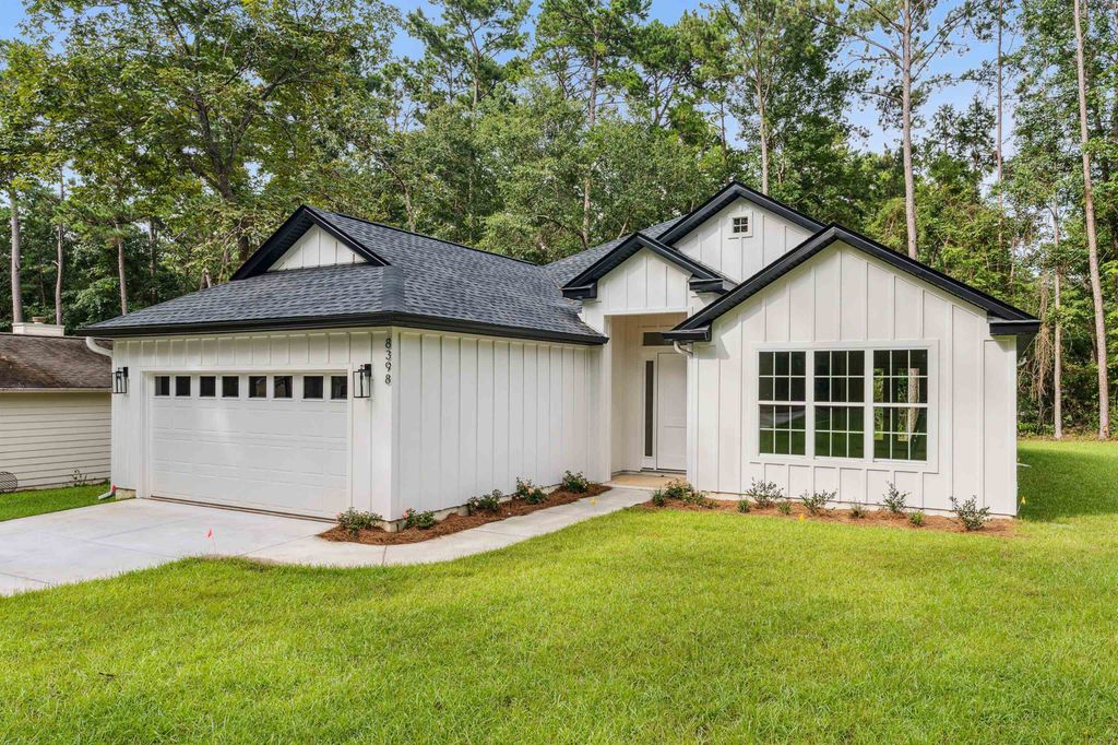 Photo of 8398 Chickasaw Trail, Tallahassee, FL 32312 (MLS # 391246)