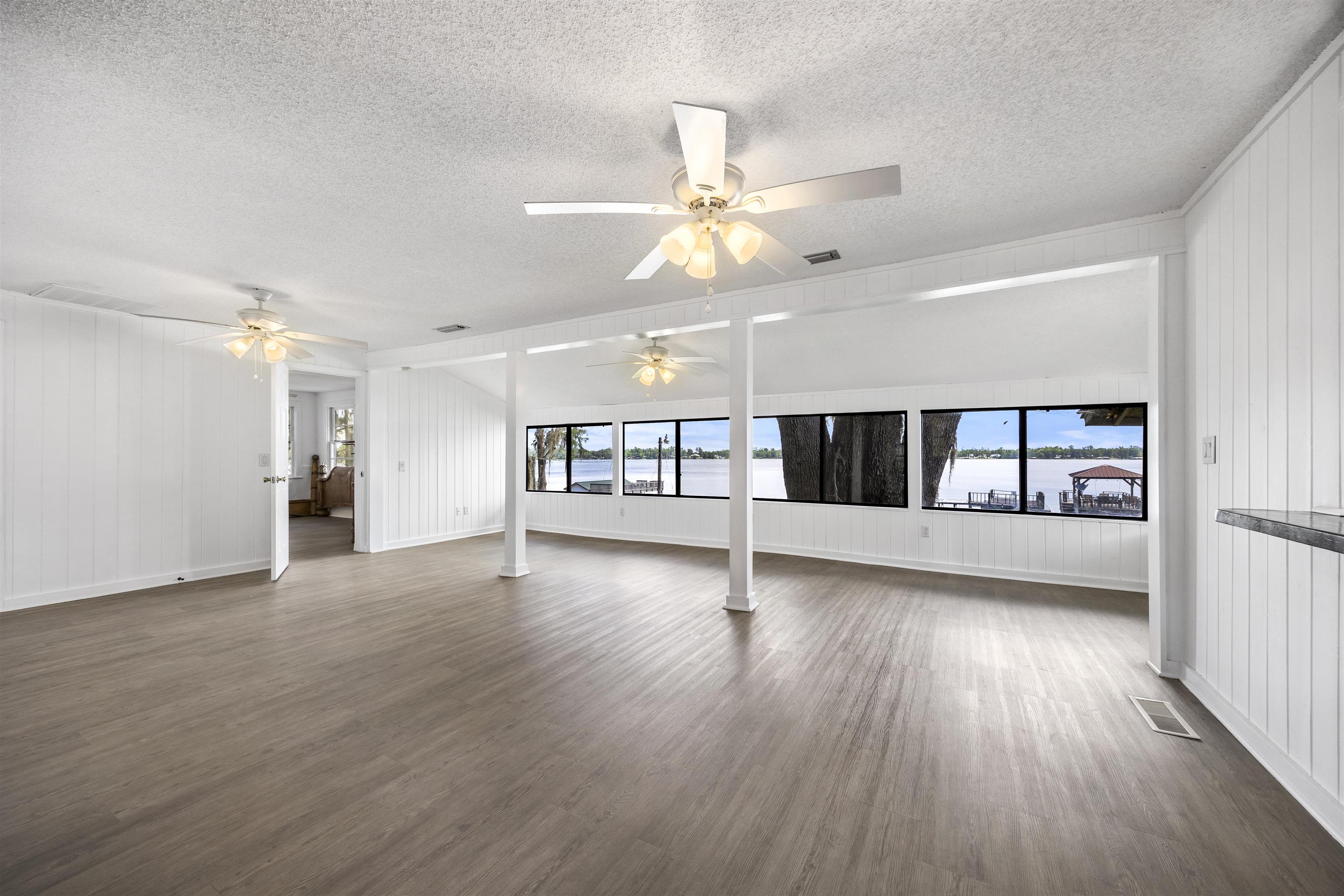 1055 NE Cherry Lake Circle