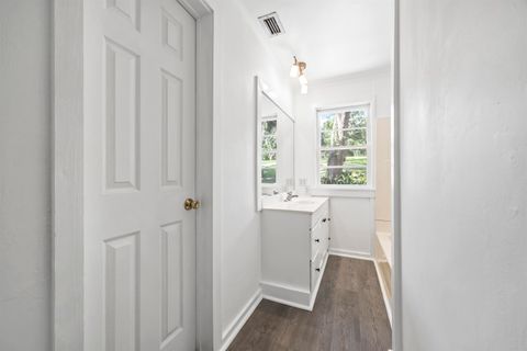 Tiny photo for 1055 NE Cherry Lake Circle, Madison, FL 32340 (MLS # 397596)