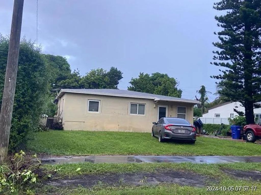 Photo of 15840 NE 14th Court, Other Florida, FL 33162 (MLS # 396117)
