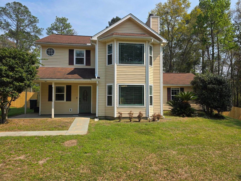 Photo of 4201 Stoney Pointe Drive, Tallahassee, FL 32309 (MLS # 397468)