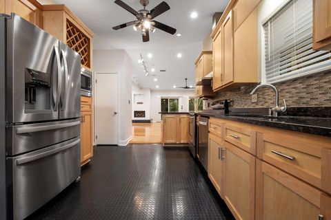 Tiny photo for 3900 ROYAL OAKS Court, Tallahassee, FL 32309 (MLS # 393898)