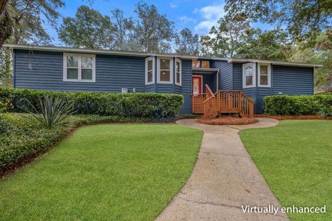 Tiny photo for 3900 ROYAL OAKS Court, Tallahassee, FL 32309 (MLS # 393898)