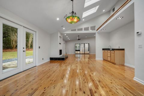 Tiny photo for 3900 ROYAL OAKS Court, Tallahassee, FL 32309 (MLS # 393898)