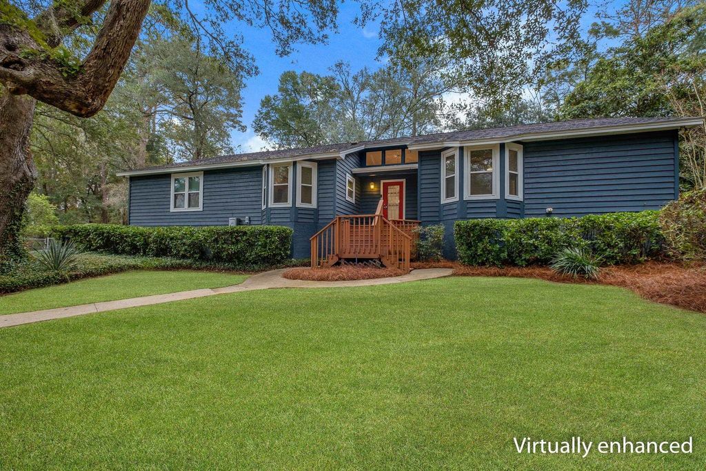 Photo of 3900 ROYAL OAKS Court, Tallahassee, FL 32309 (MLS # 393898)