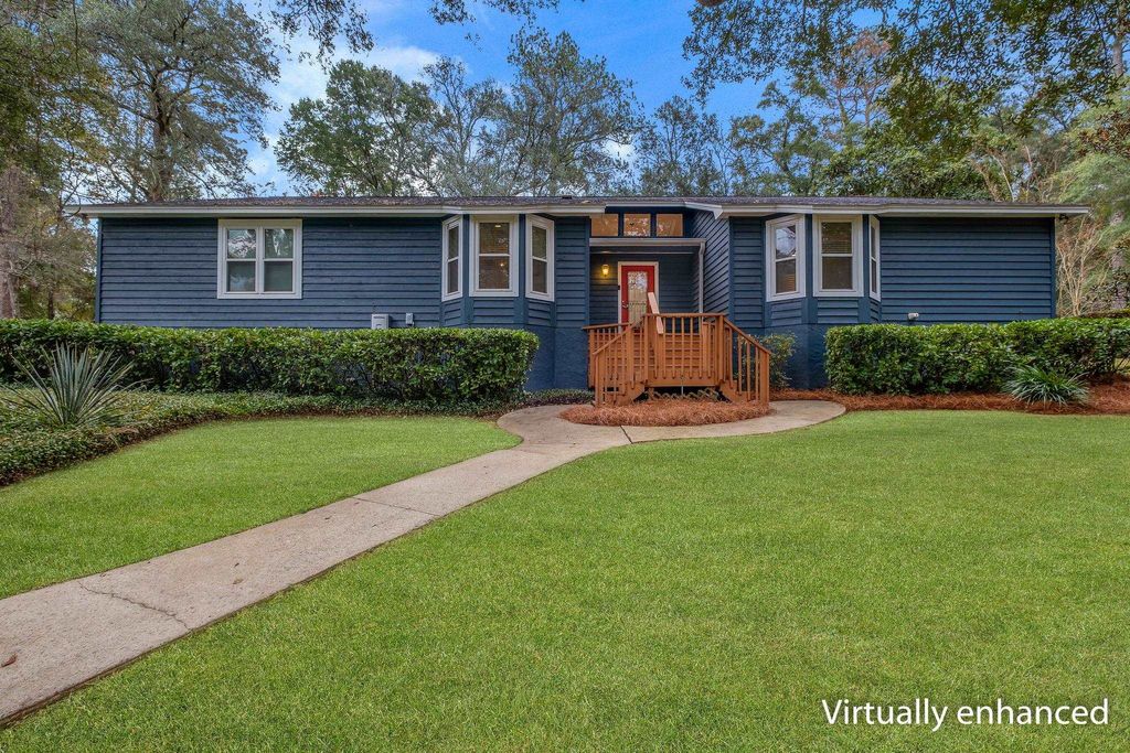 Photo of 3900 ROYAL OAKS Court, Tallahassee, FL 32309 (MLS # 393898)