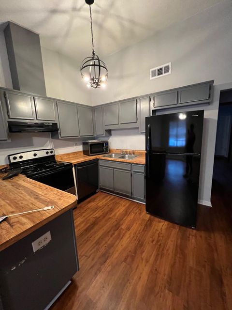 Tiny photo for 218 White Drive #D, Tallahassee, FL 32304 (MLS # 391961)