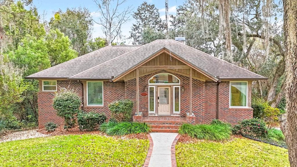 Photo of 2557 Noble Drive, Tallahassee, FL 32308 (MLS # 397994)