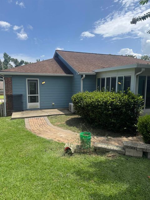 Tiny photo for 716 Violet Street St, Tallahassee, FL 32308 (MLS # 390092)