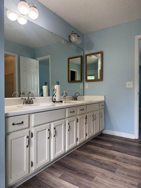 Tiny photo for 716 Violet Street St, Tallahassee, FL 32308 (MLS # 390092)