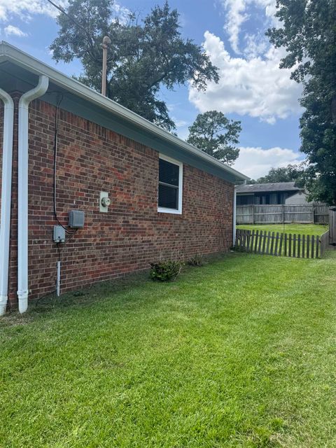 Tiny photo for 716 Violet Street St, Tallahassee, FL 32308 (MLS # 390092)