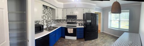 Tiny photo for 716 Violet Street St, Tallahassee, FL 32308 (MLS # 390092)