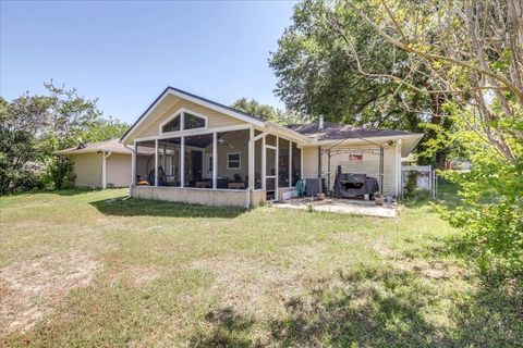 Tiny photo for 4210 Camden Road, Tallahassee, FL 32303 (MLS # 395541)