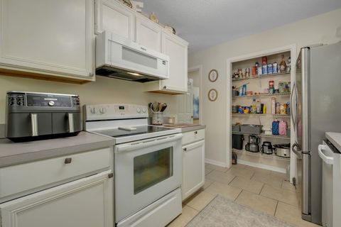 Tiny photo for 8328 CHICKASAW Trail, Tallahassee, FL 32312 (MLS # 398352)