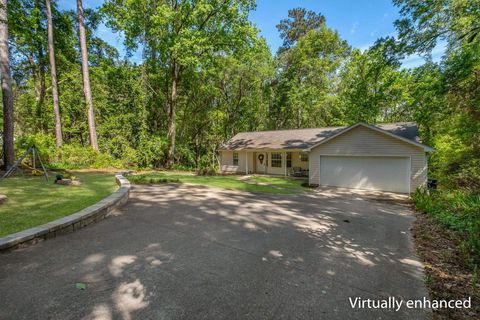 Tiny photo for 8328 CHICKASAW Trail, Tallahassee, FL 32312 (MLS # 398352)