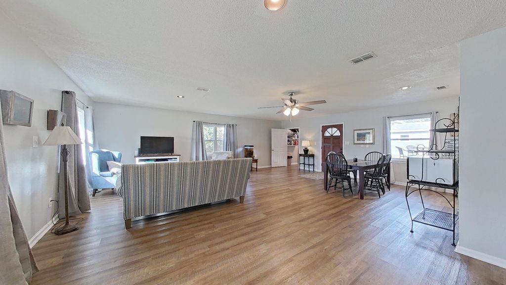 Photo of 111 Royal Avenue, Thomasville, GA 31792 (MLS # 393514)