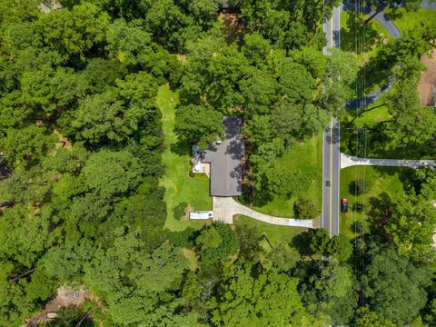 A home in TALLAHASSEE