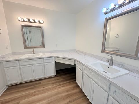 Tiny photo for 4428 Siesta Court, Tallahassee, FL 32309 (MLS # 397114)