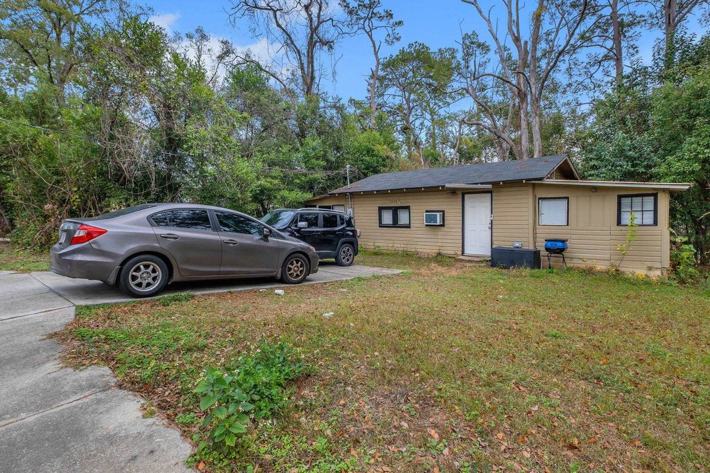 Photo of 1240 Lake Avenue #1 and 2, Tallahassee, FL 32310 (MLS # 394503)