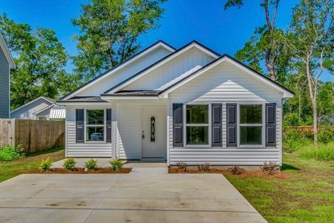 A home in Crawfordville