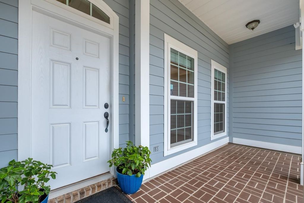 Photo of 5867 DAHLGREN Trail, Tallahassee, FL 32312 (MLS # 394798)