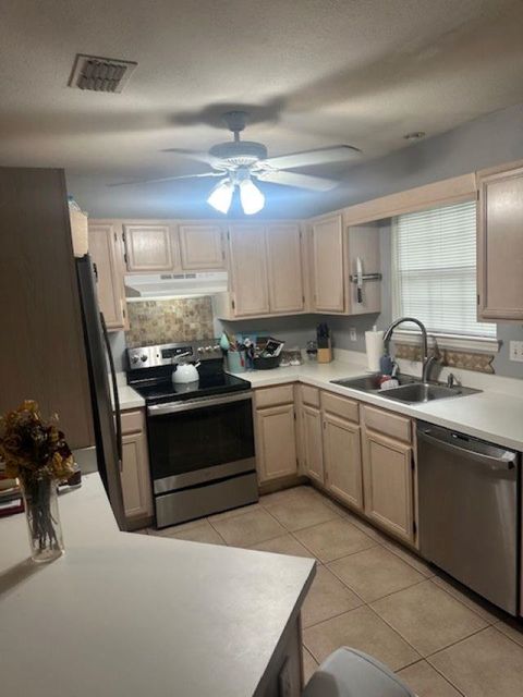 Tiny photo for 3140 Camelliawood Circle W Cir, Tallahassee, FL 32301 (MLS # 393737)