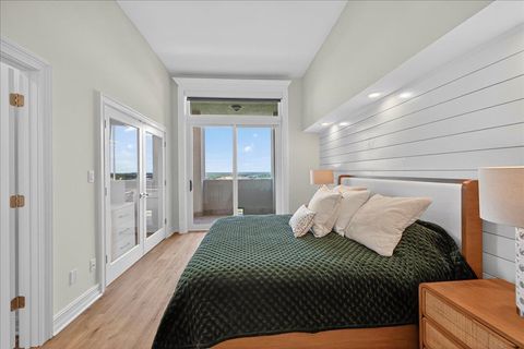 Tiny photo for 300 S Duval #2209 Street, Tallahassee, FL 32301 (MLS # 399895)