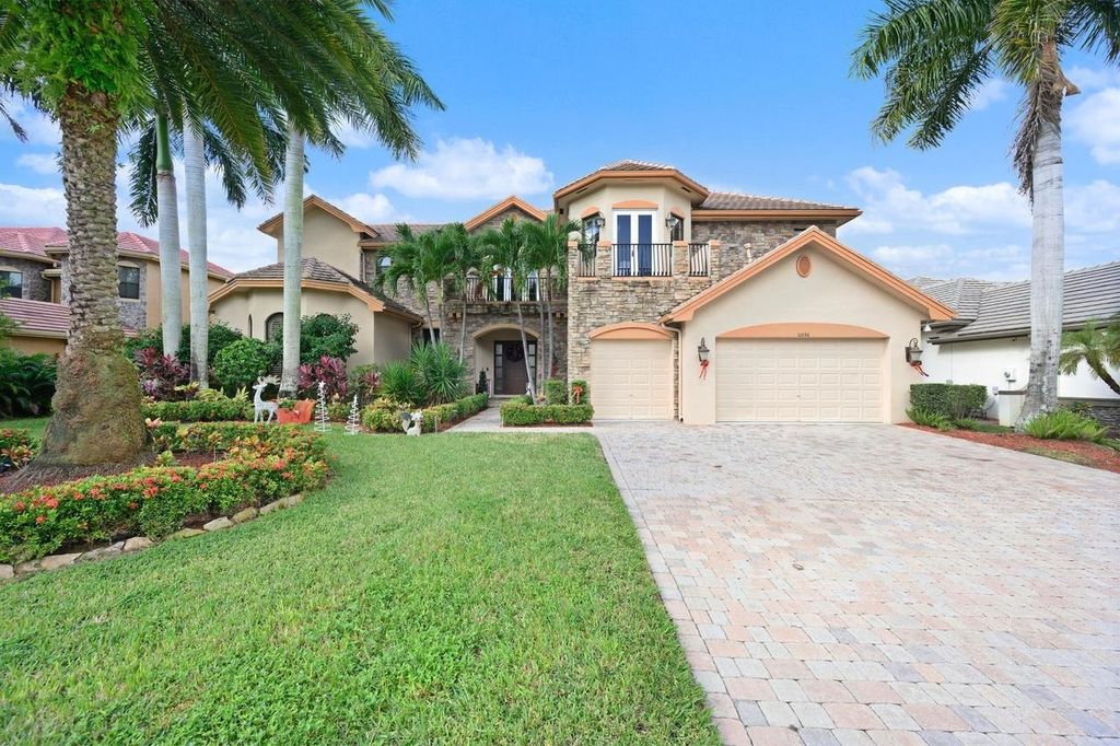 Photo of 10596 Versailles Boulevard, Other Florida, FL 33449 (MLS # 398619)