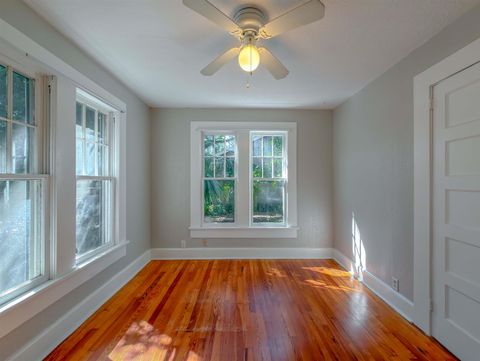 Tiny photo for 306 Perkins Street, Tallahassee, FL 32301 (MLS # 392174)