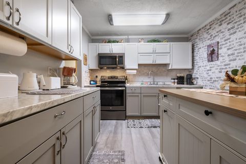 Tiny photo for 1928 Longview Drive, Tallahassee, FL 32303 (MLS # 393529)