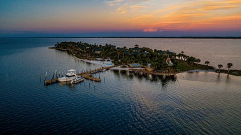Black\'s Island 1 Story Beach Bungalow, Port St Joe, FL 32456 - MLS#: 382965