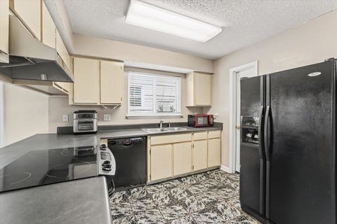 Tiny photo for 1404 GOLDEN PARK Court, Tallahassee, FL 32303 (MLS # 400388)