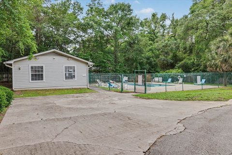 Tiny photo for 1404 GOLDEN PARK Court, Tallahassee, FL 32303 (MLS # 400388)