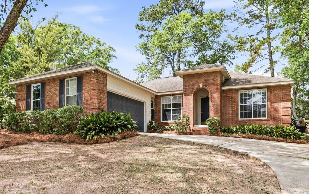 Photo of 2430 Beautyberry Court, Tallahassee, FL 32308 (MLS # 398831)
