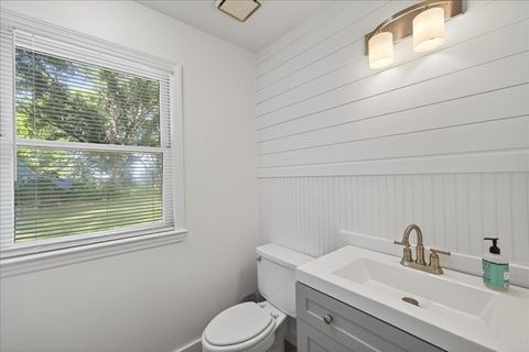 Tiny photo for 21006 LANIER Court, Tallahassee, FL 32310 (MLS # 388954)