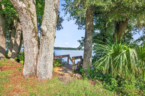 Tiny photo for 21006 LANIER Court, Tallahassee, FL 32310 (MLS # 388954)