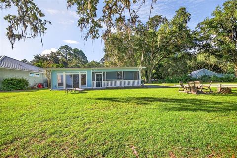 Tiny photo for 21006 LANIER Court, Tallahassee, FL 32310 (MLS # 388954)