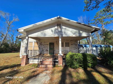 A home in Pinetta (Madison County)