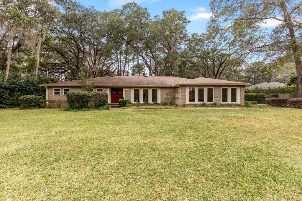 Photo of 3514 Westford Drive, Tallahassee, FL 32309 (MLS # 395814)