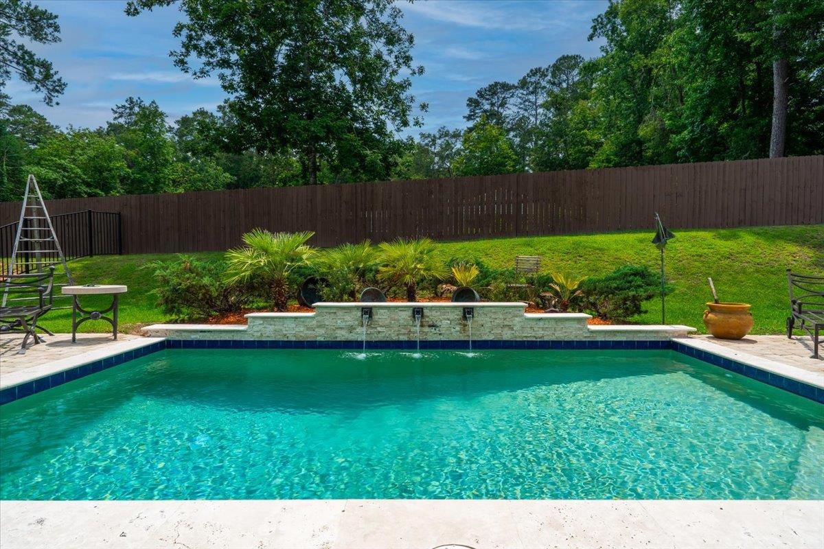 6476 Tracy Lane