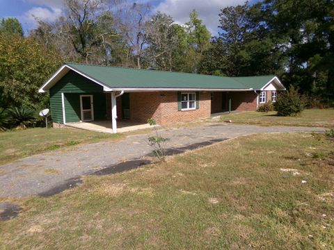 A home in Chattahoochee