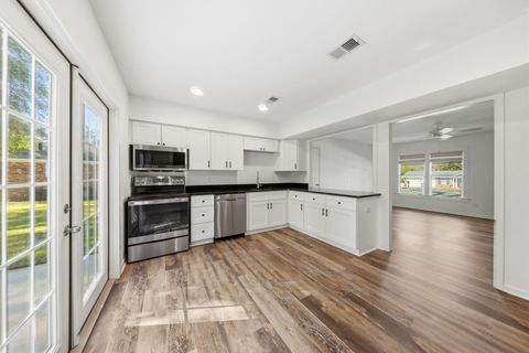 Tiny photo for 2008 Doomar Drive, Tallahassee, FL 32308 (MLS # 397420)