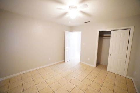Tiny photo for 2741 W Tharpe Street, Tallahassee, FL 32303 (MLS # 400381)