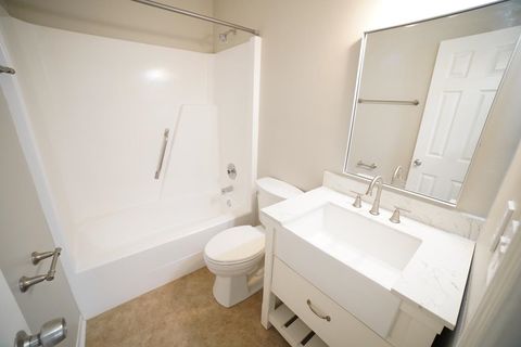 Tiny photo for 2741 W Tharpe Street, Tallahassee, FL 32303 (MLS # 400381)