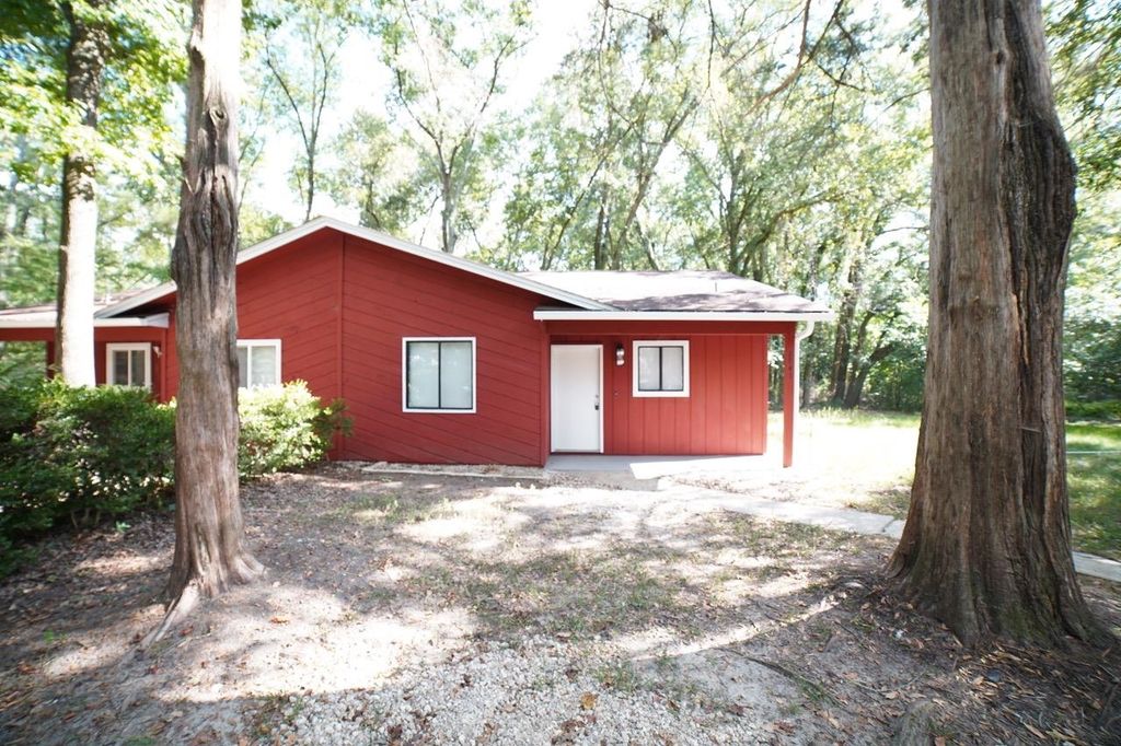 Photo of 2741 W Tharpe Street, Tallahassee, FL 32303 (MLS # 400381)