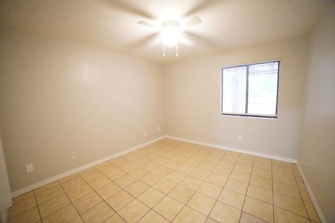 Tiny photo for 2741 W Tharpe Street, Tallahassee, FL 32303 (MLS # 400381)