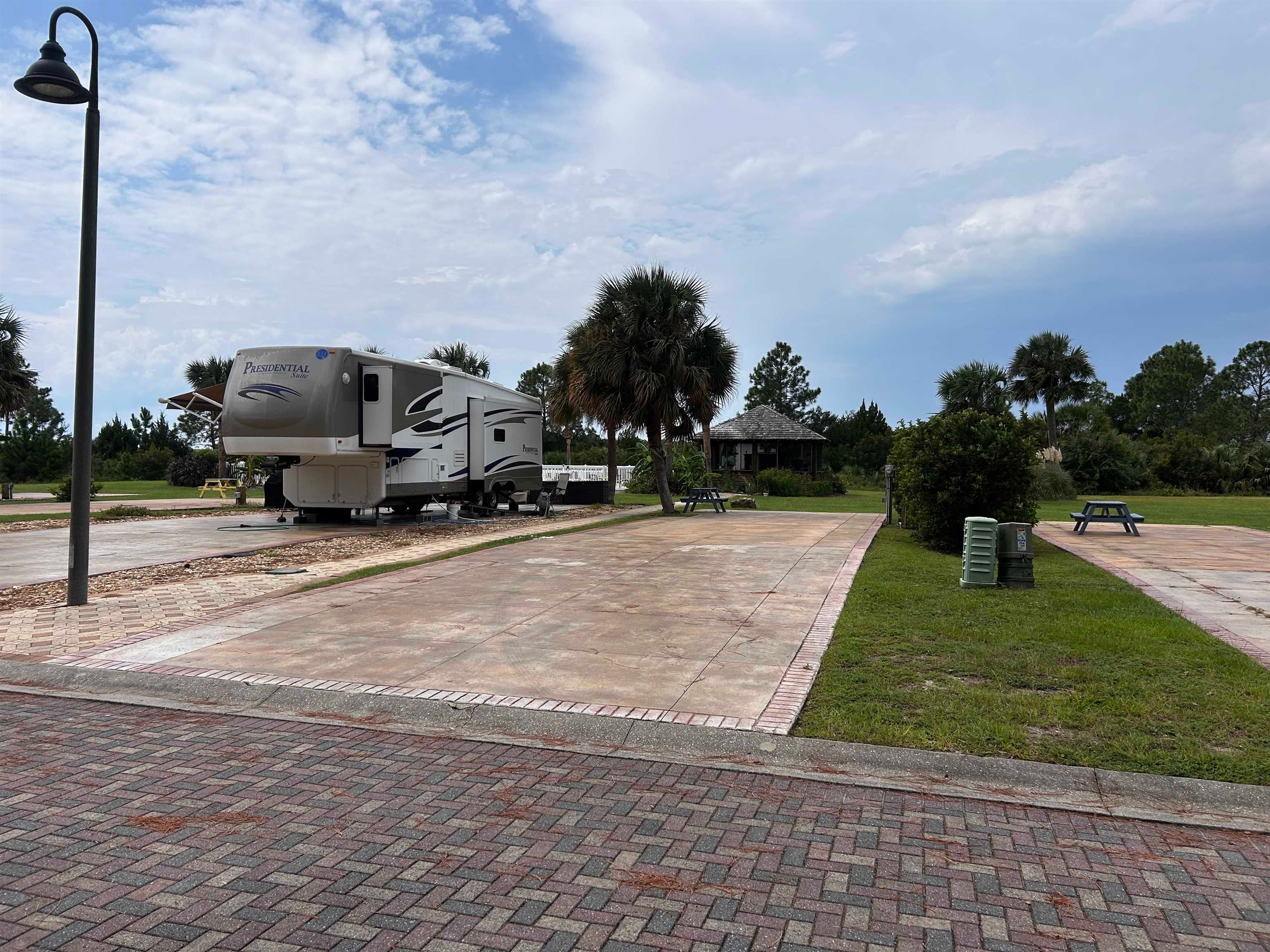 303 East Pass Landing